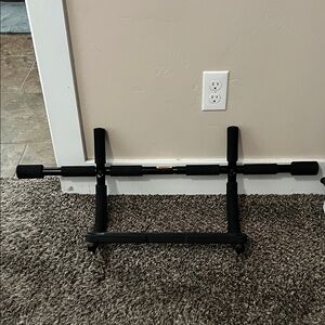 Golds Gym Doorway Pull-Up Bar